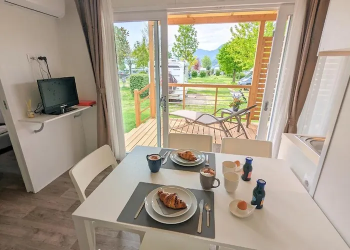 Mobile On Maggiore - Direct Access M3 Chalet